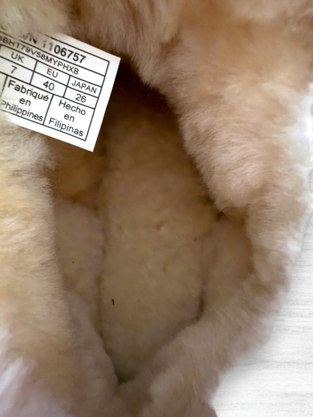 UGG Classic Mini Fluff Chestnut Sheepskin Boots Women’s 9 Foldover Cuff - Picture 9 of 10